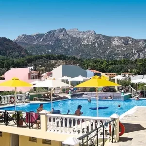 Athena Hotel - Kokkari -Euro 568.00